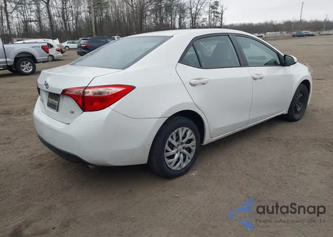 2018 Toyota Corolla Le из США, поврежденный, VIN 5YFBURHE1JP797710